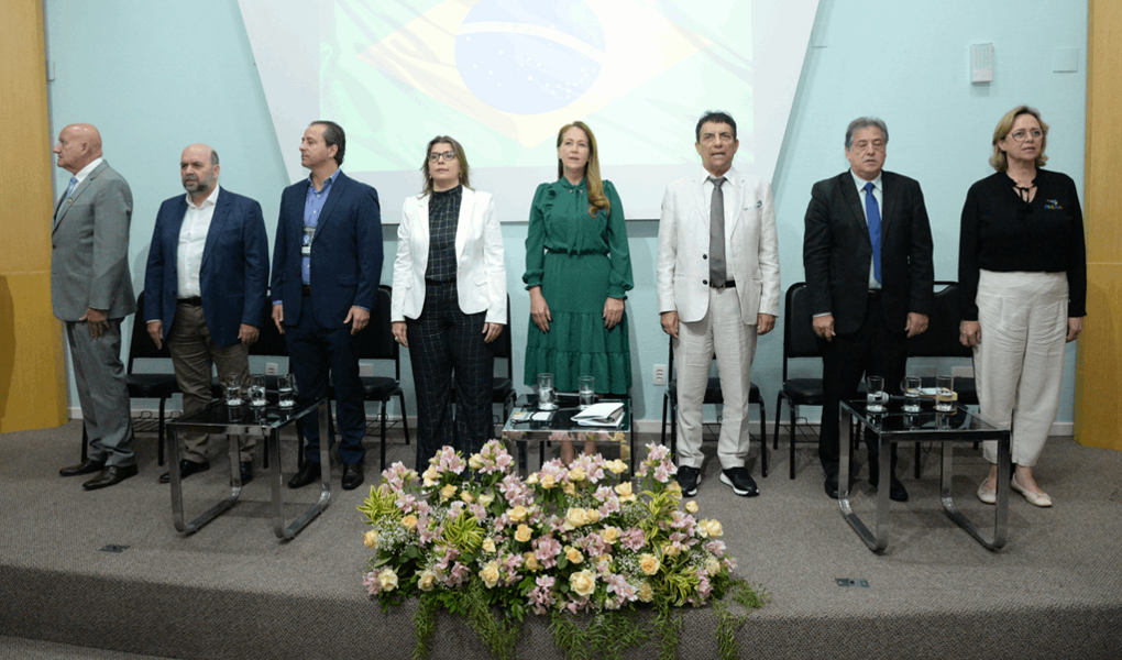 maior_Oci7QQ_gxyjru9JBsMIcvhJeuohRmL08.png
