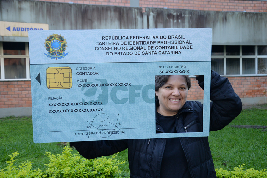 maior_3w2P2cND1UAHYaIOIVHLma11z7_kOXVc.bmp
