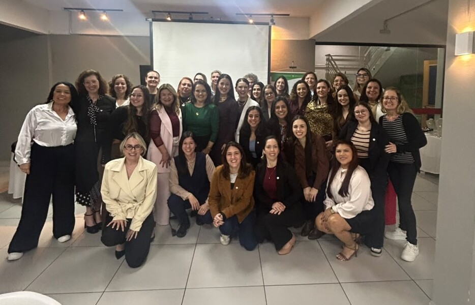 confraria-mulheres-da-contabilidade-reune-profissionais-em-criciuma-para-incentivar-o-protagonismo-feminino